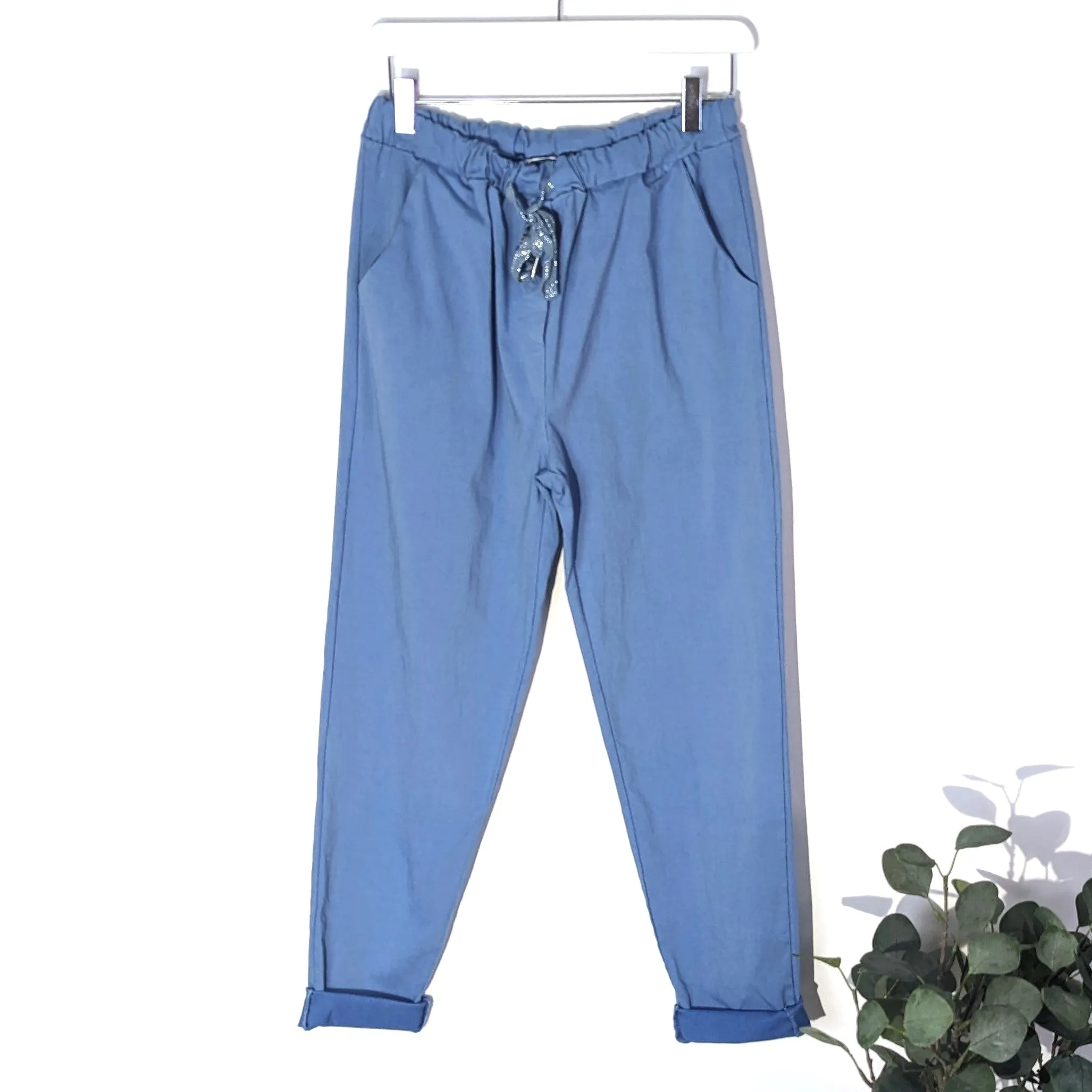 Classic magic trousers (M-L)