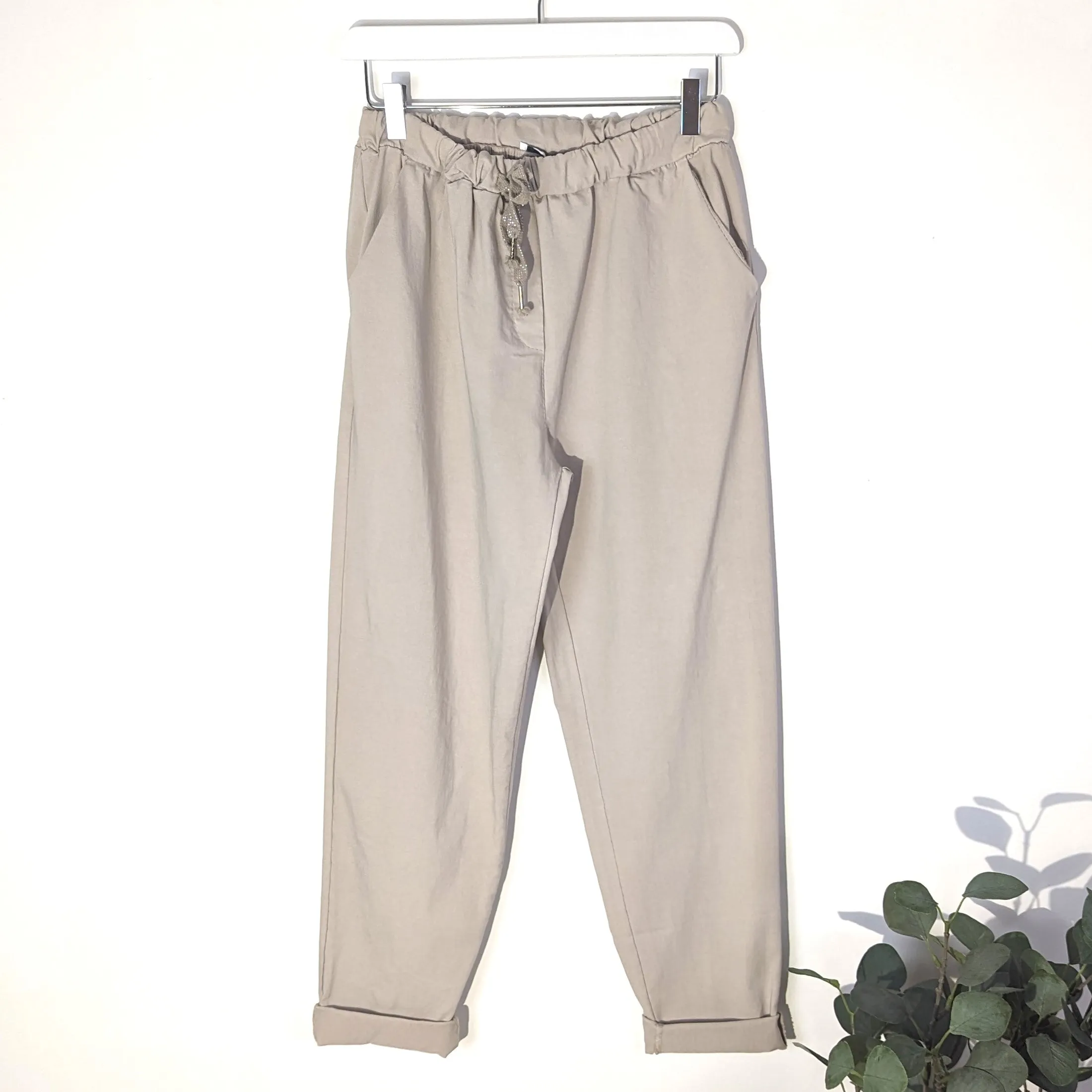 Classic magic trousers (M-L)