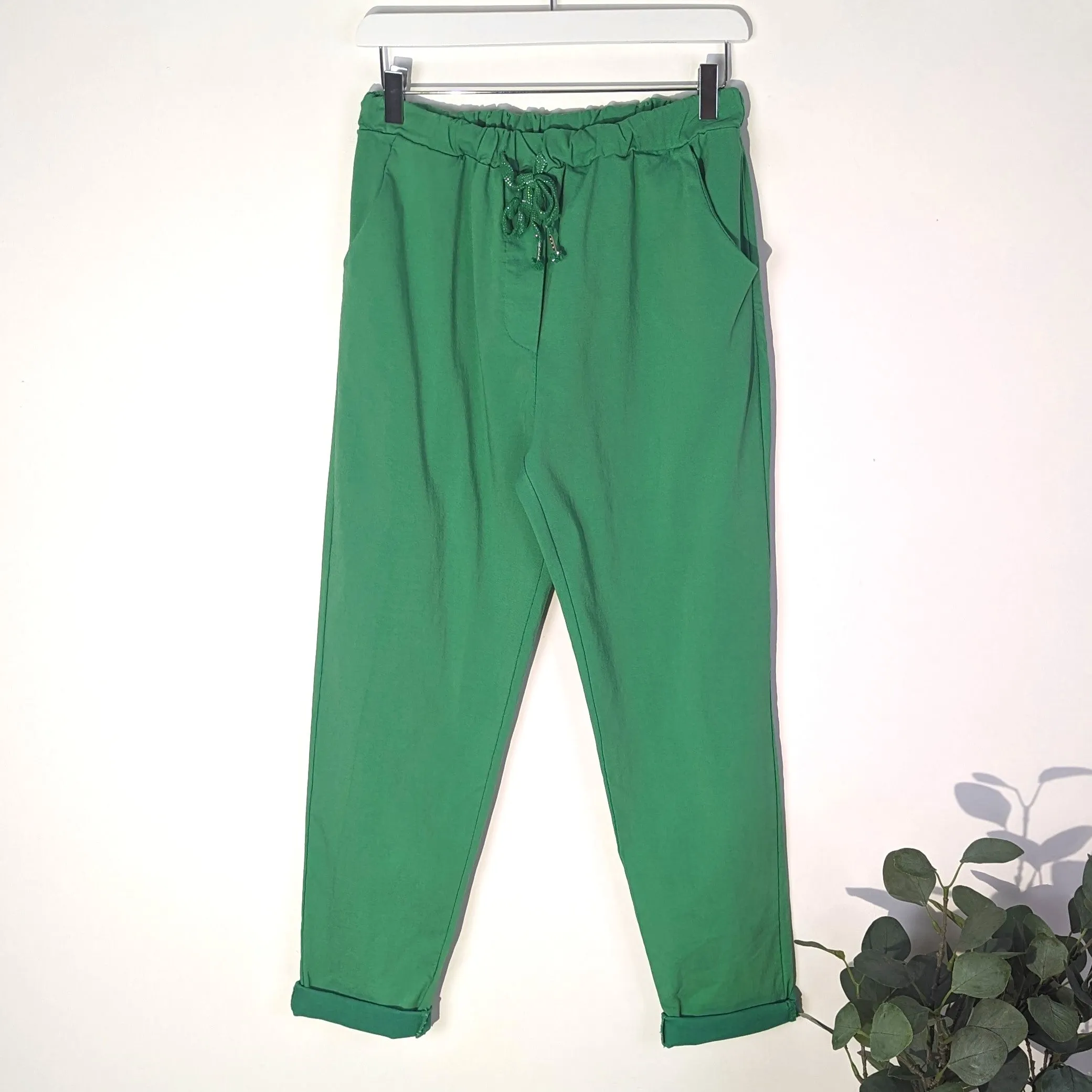 Classic magic trousers (M-L)